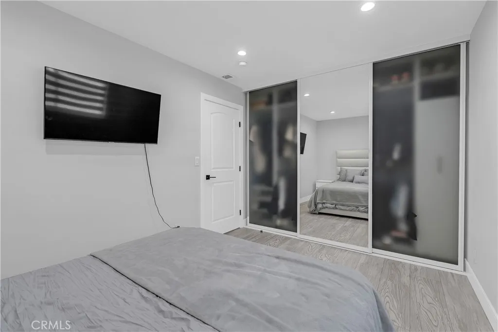 4645 Farmdale Avenue, North Hollywood, California 91602 home-pic-18